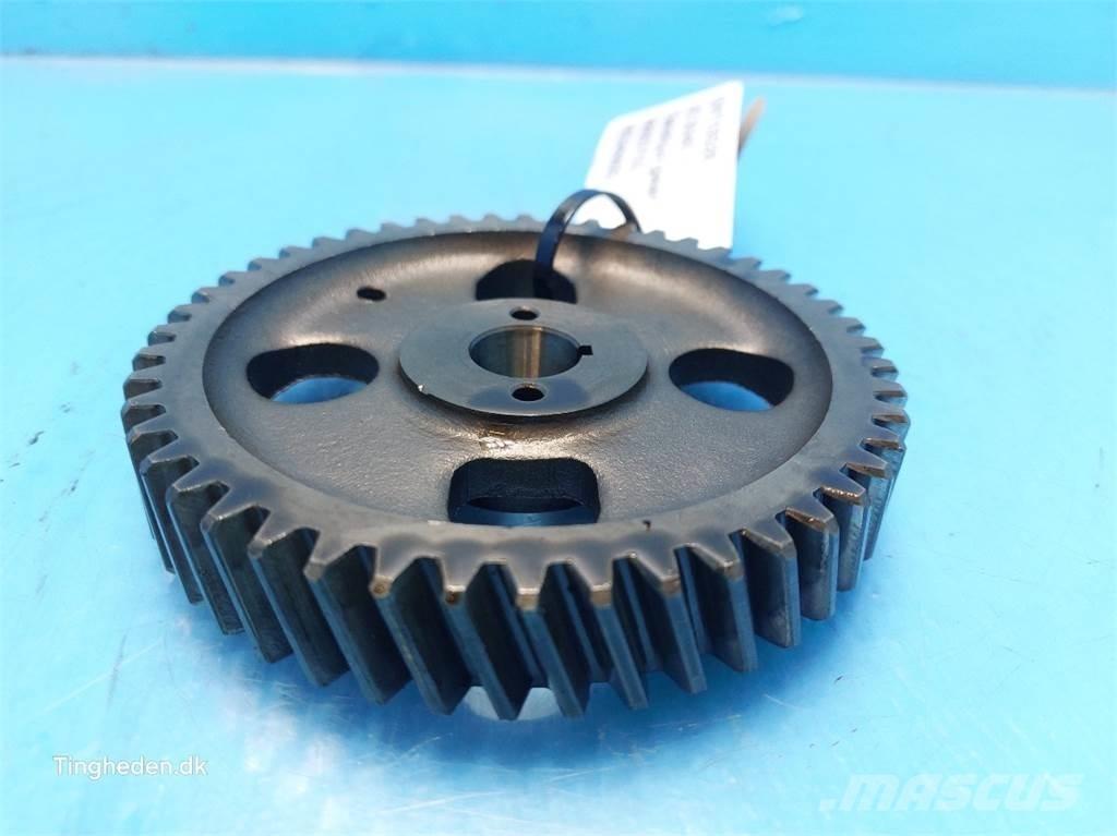John Deere 3040 Трансмиссии