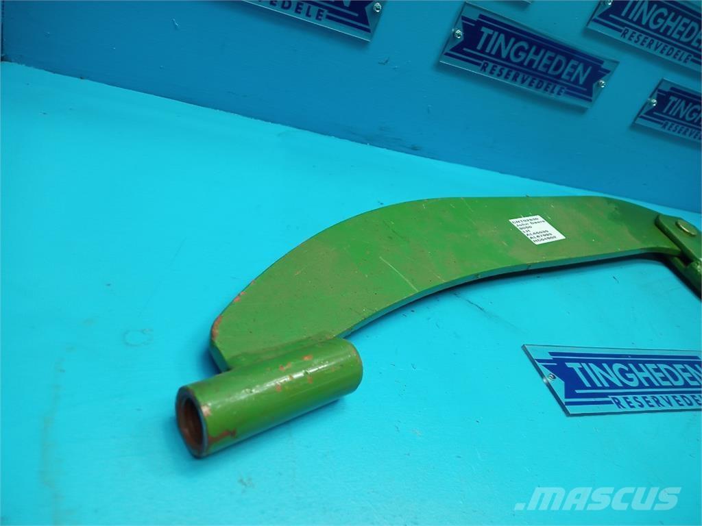 John Deere 3050 Навесное оборудование и запчасти