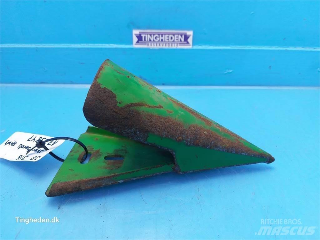 John Deere 316 Компоненты для зерноуборочных комбайнов