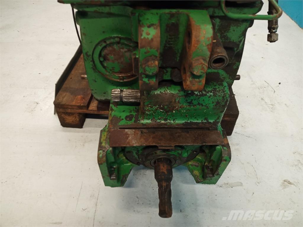 John Deere 4040 Трансмиссии