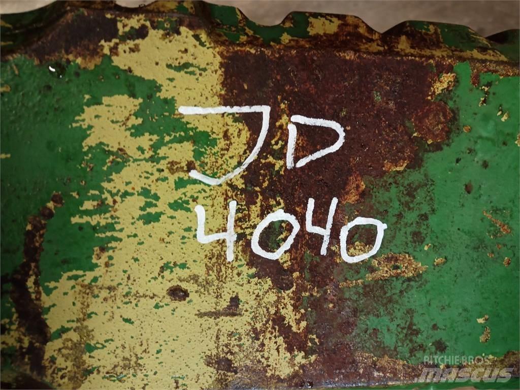 John Deere 4040 Навесное оборудование и запчасти