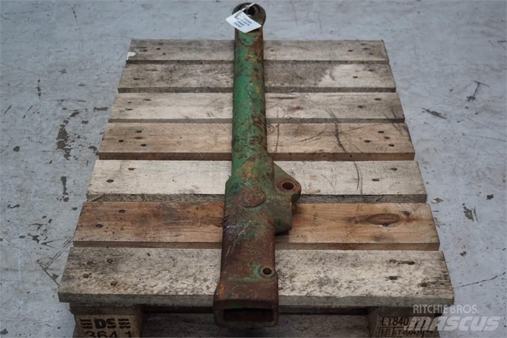 John Deere 4040 Навесное оборудование и запчасти