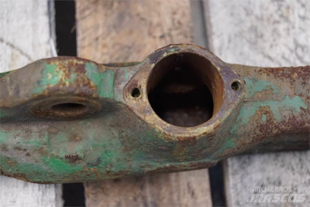 John Deere 4040 Навесное оборудование и запчасти