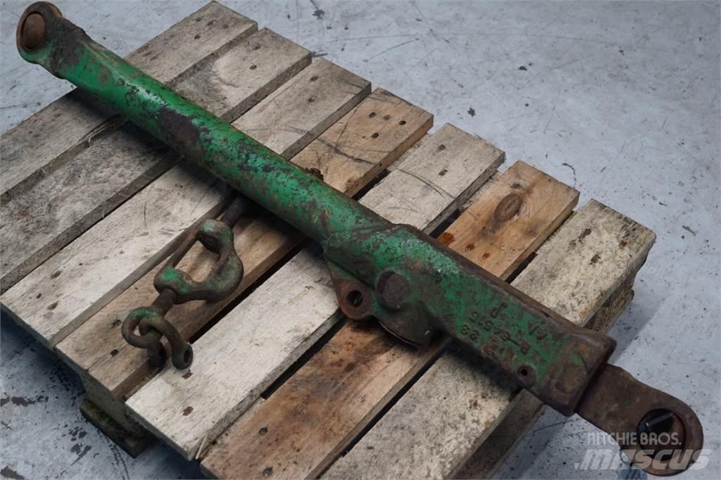 John Deere 4040 Навесное оборудование и запчасти
