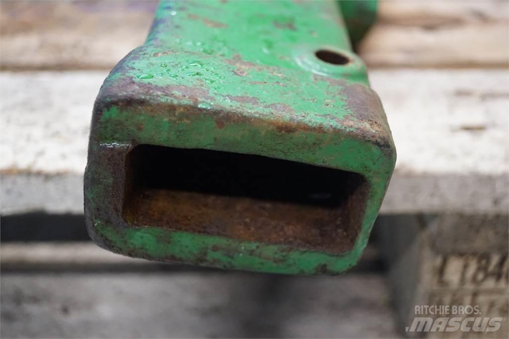 John Deere 4040 Навесное оборудование и запчасти