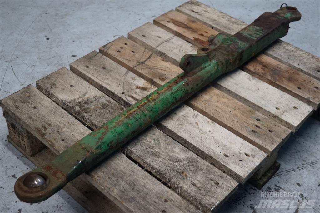 John Deere 4040 Навесное оборудование и запчасти