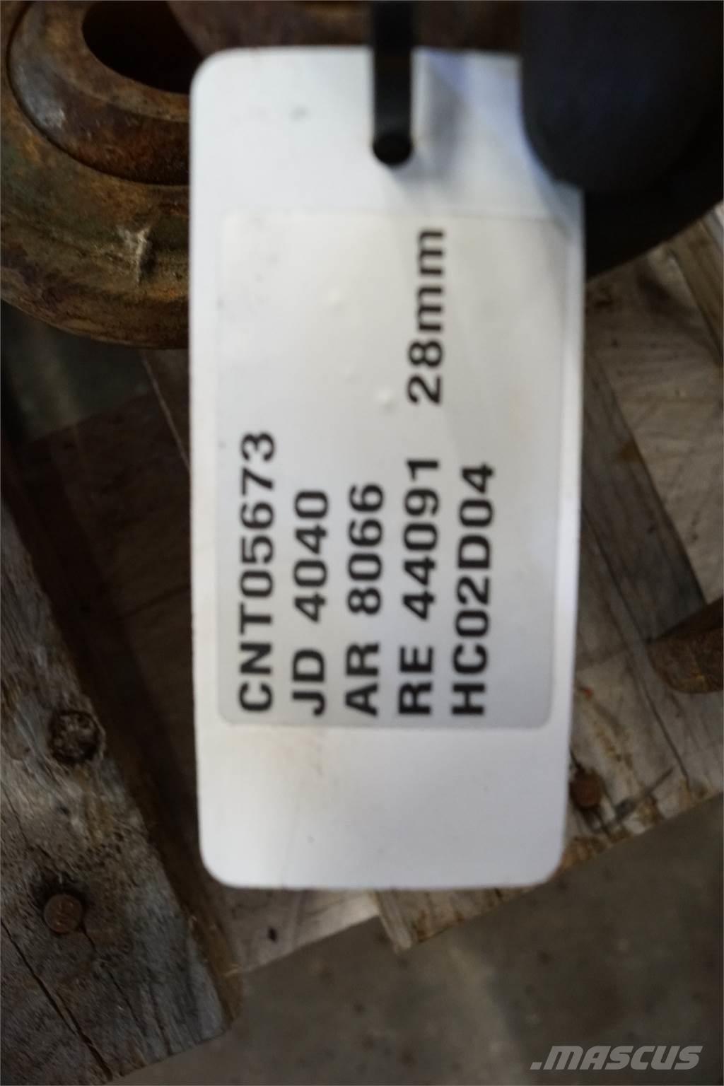 John Deere 4040 Навесное оборудование и запчасти