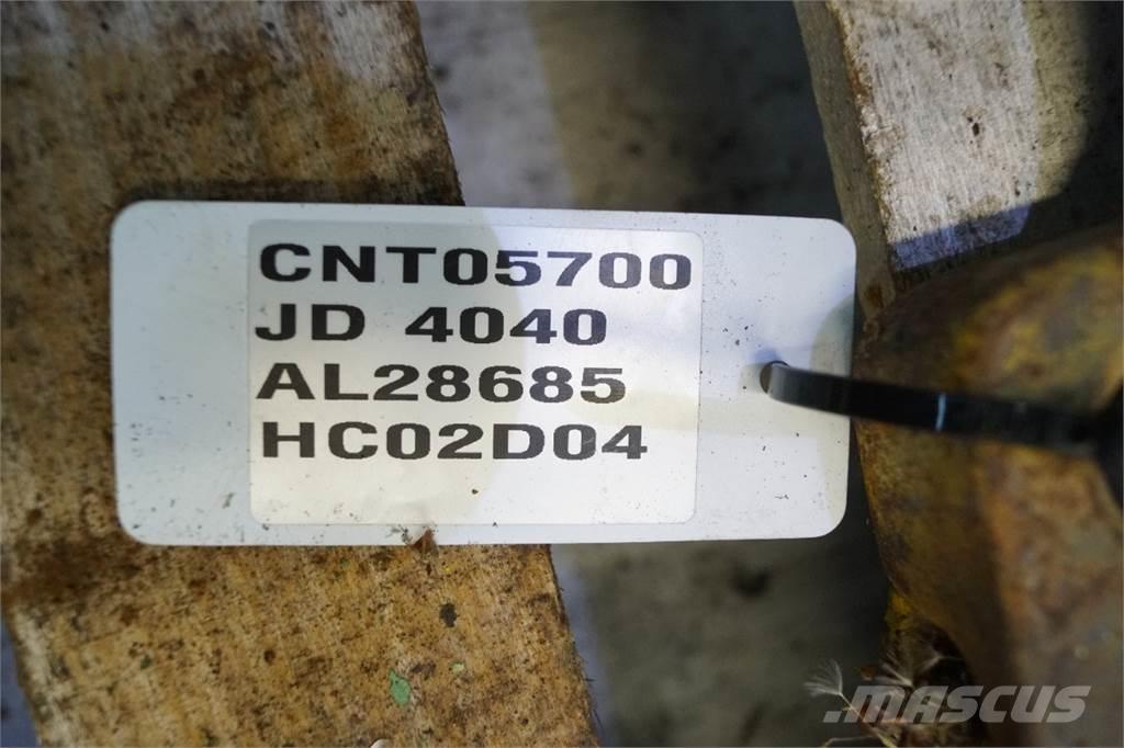 John Deere 4040 Навесное оборудование и запчасти