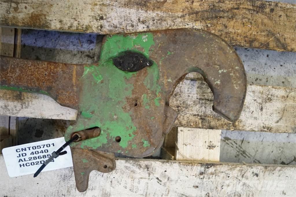 John Deere 4040 Навесное оборудование и запчасти
