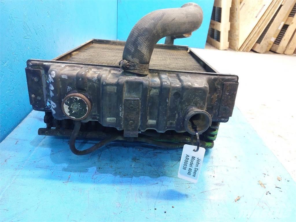 John Deere 4040 Радиаторы