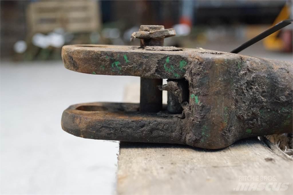 John Deere 4240 Навесное оборудование и запчасти