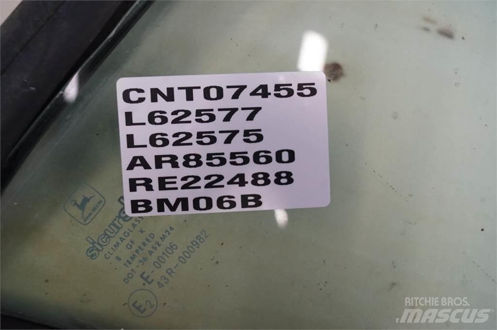 John Deere 4240 Кабины