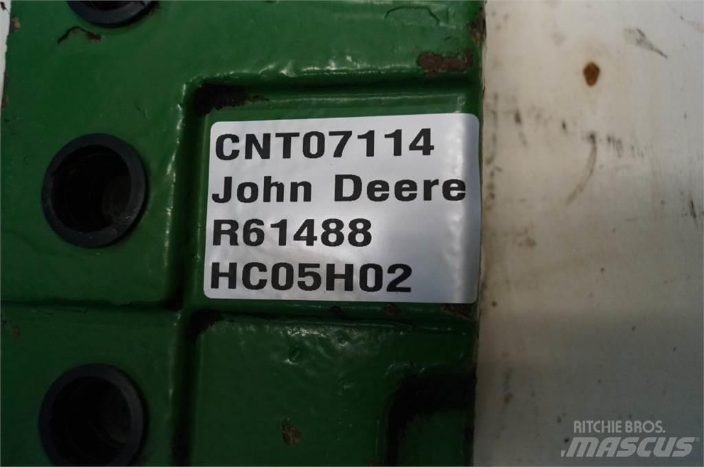 John Deere 4240 Навесное оборудование и запчасти