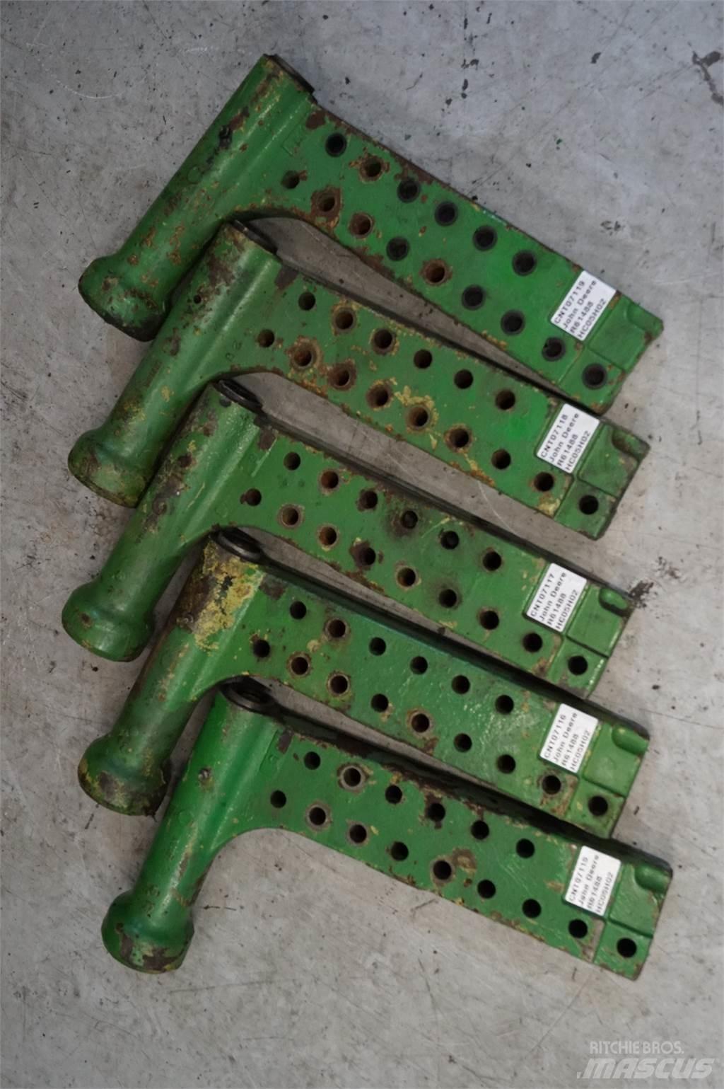 John Deere 4240 Навесное оборудование и запчасти