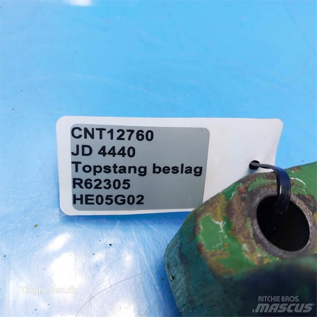 John Deere 4440 Навесное оборудование и запчасти