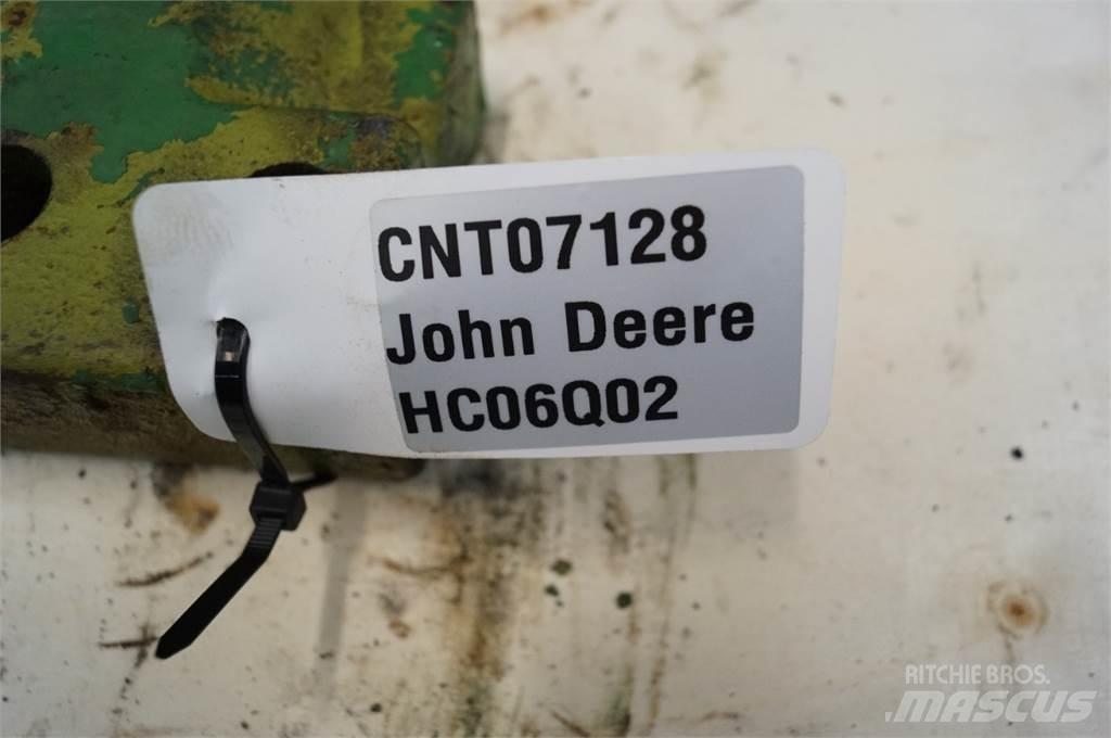John Deere 4455 Навесное оборудование и запчасти