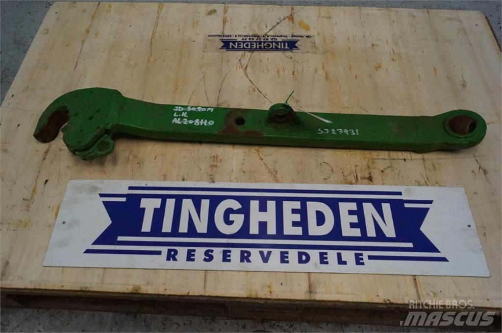 John Deere 5115R Навесное оборудование и запчасти