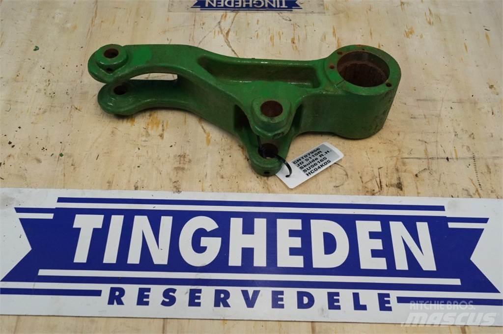 John Deere 5115R Навесное оборудование и запчасти