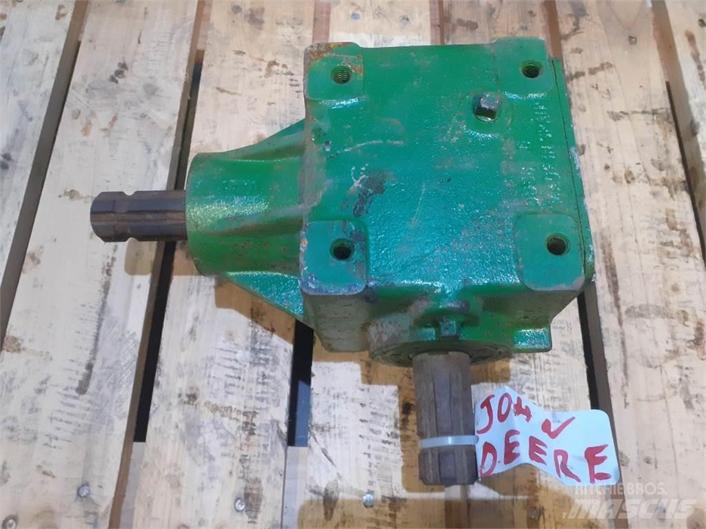 John Deere 550 Трансмиссии и КПП