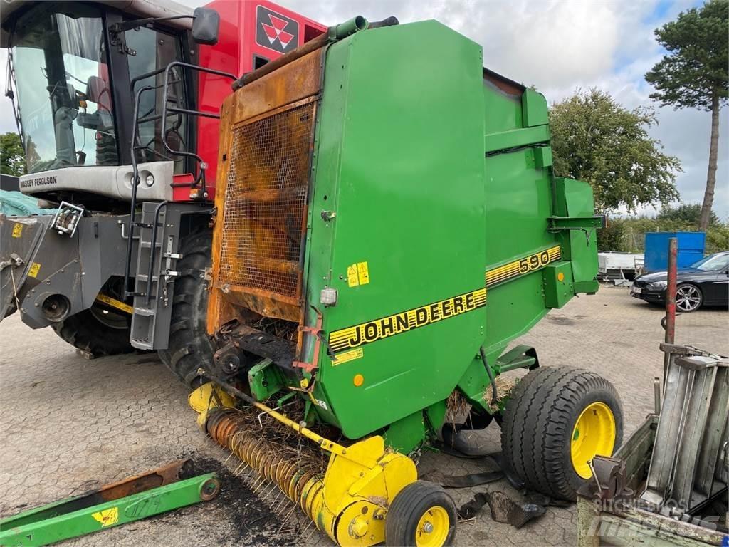 John Deere 590 Рулонные пресс-подборщики