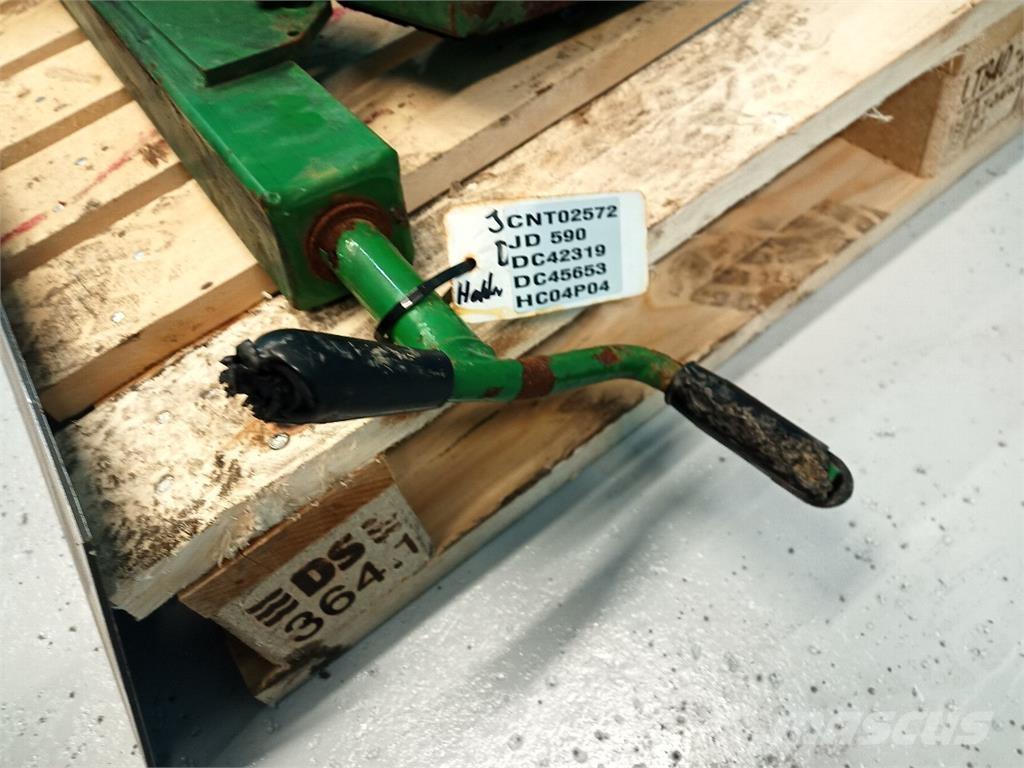 John Deere 590 Просеивающие ковши