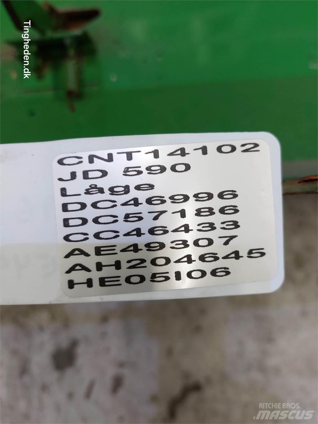 John Deere 590 Просеивающие ковши