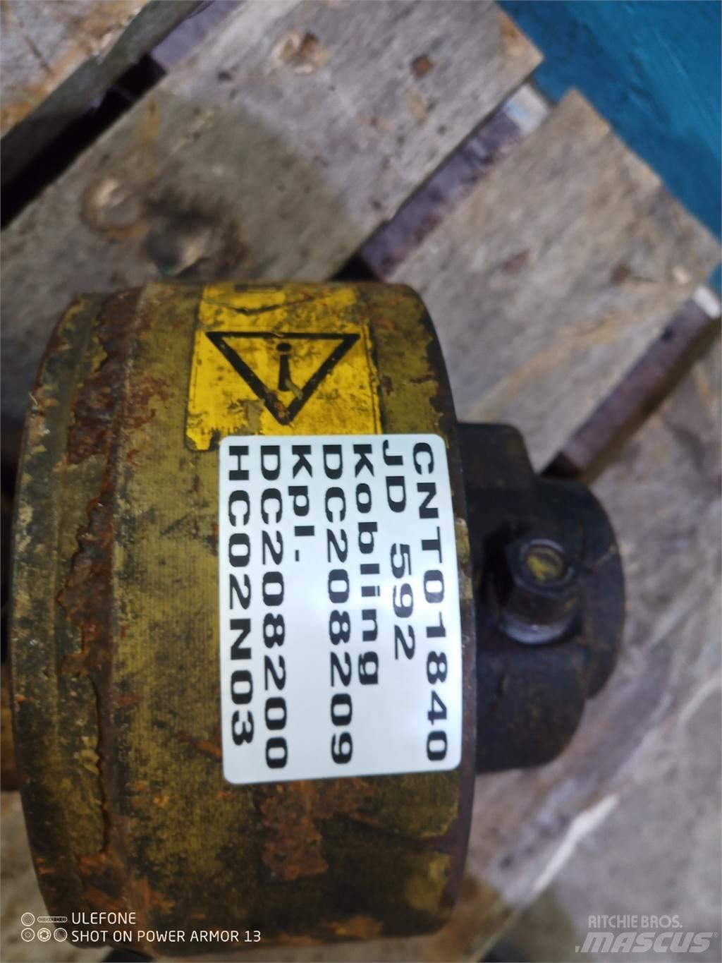 John Deere 592 Навесное оборудование и запчасти