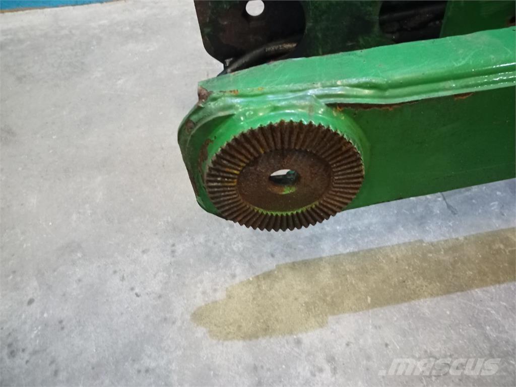 John Deere 592 Сельхозтехника - Другие