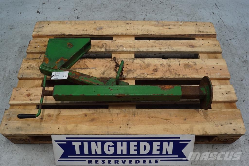 John Deere 592 Сельхозтехника - Другие