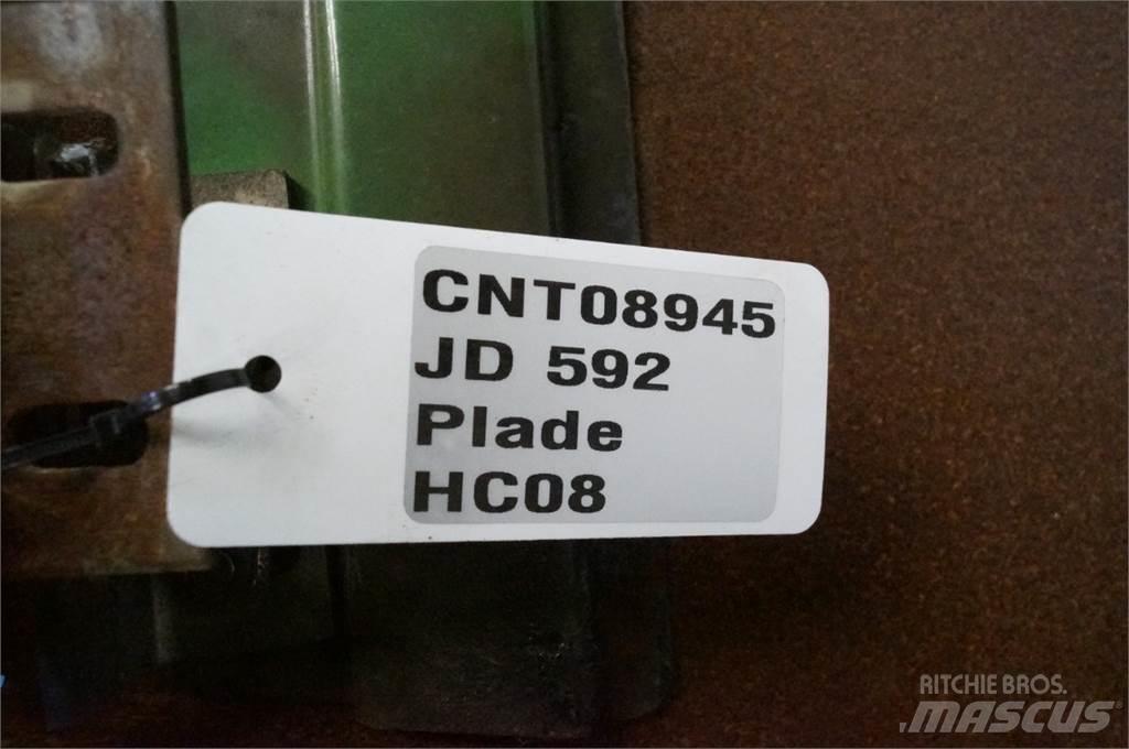 John Deere 592 Просеивающие ковши
