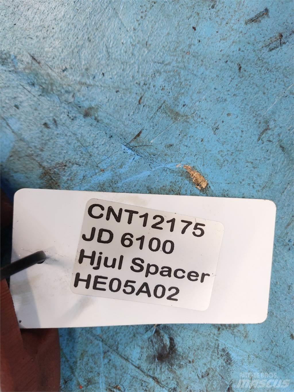 John Deere 6100 Навесное оборудование и запчасти