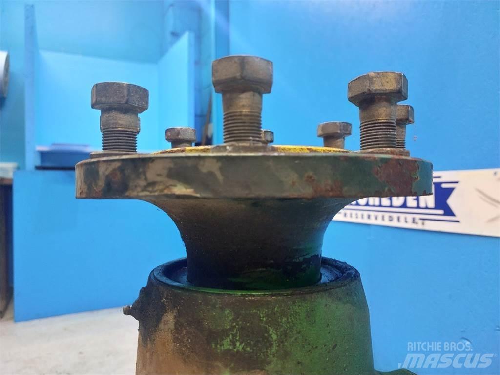 John Deere 6400 Навесное оборудование и запчасти