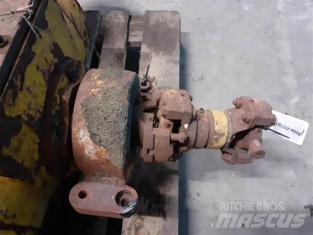 John Deere 644A Оси