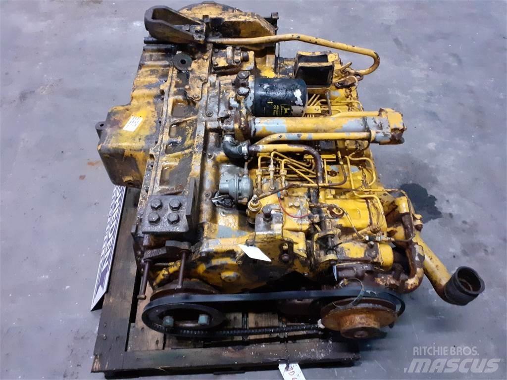 John Deere 644B Двигатели