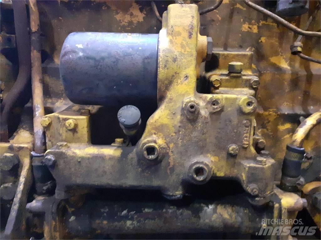 John Deere 644B Двигатели