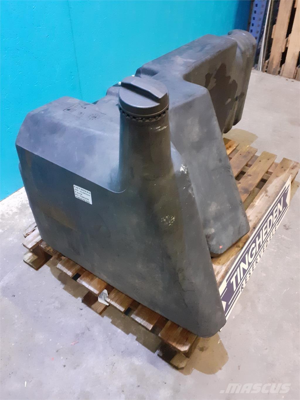 John Deere 7500 Навесное оборудование и запчасти