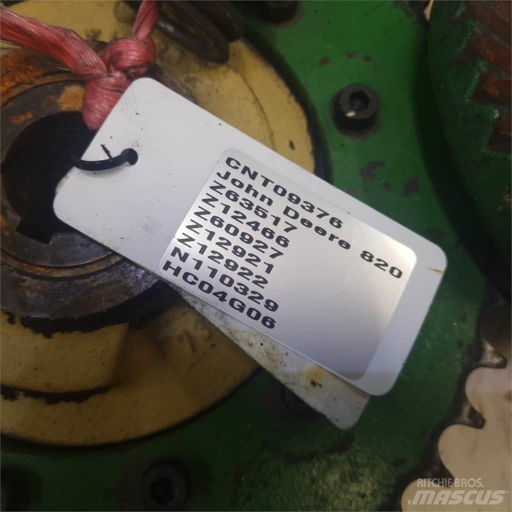 John Deere 820 Компоненты для зерноуборочных комбайнов