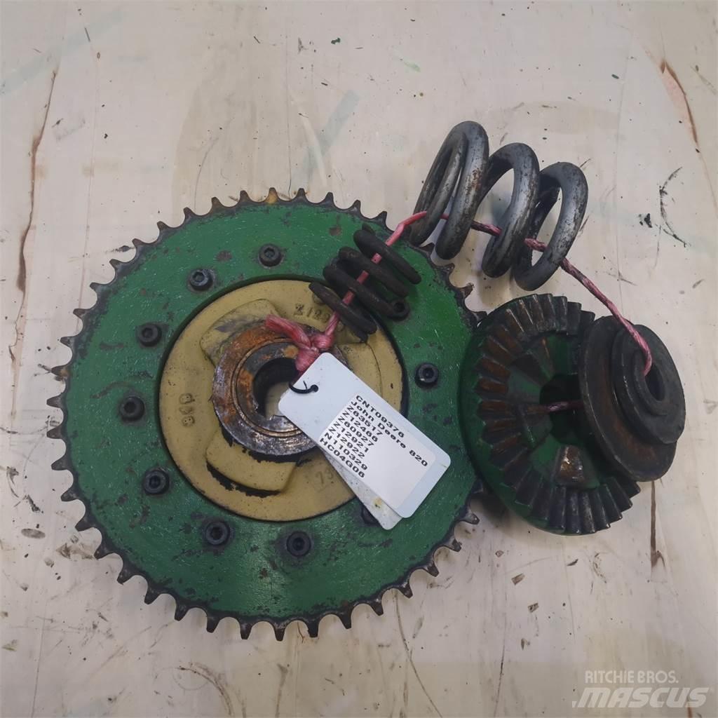 John Deere 820 Компоненты для зерноуборочных комбайнов
