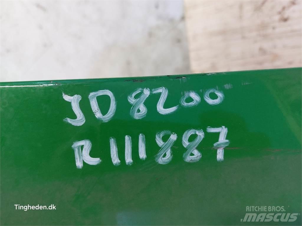 John Deere 8200 Навесное оборудование и запчасти