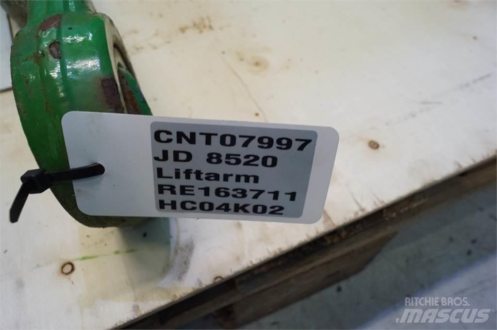 John Deere 8520 Навесное оборудование и запчасти