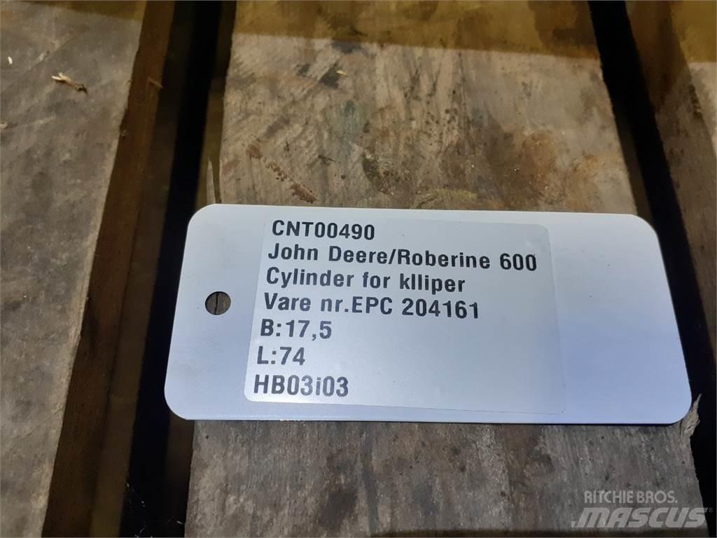 John Deere 900 Газонокосилки-роботы