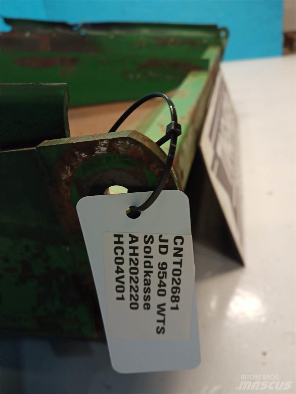 John Deere 9540 Пескоразбрасыватели