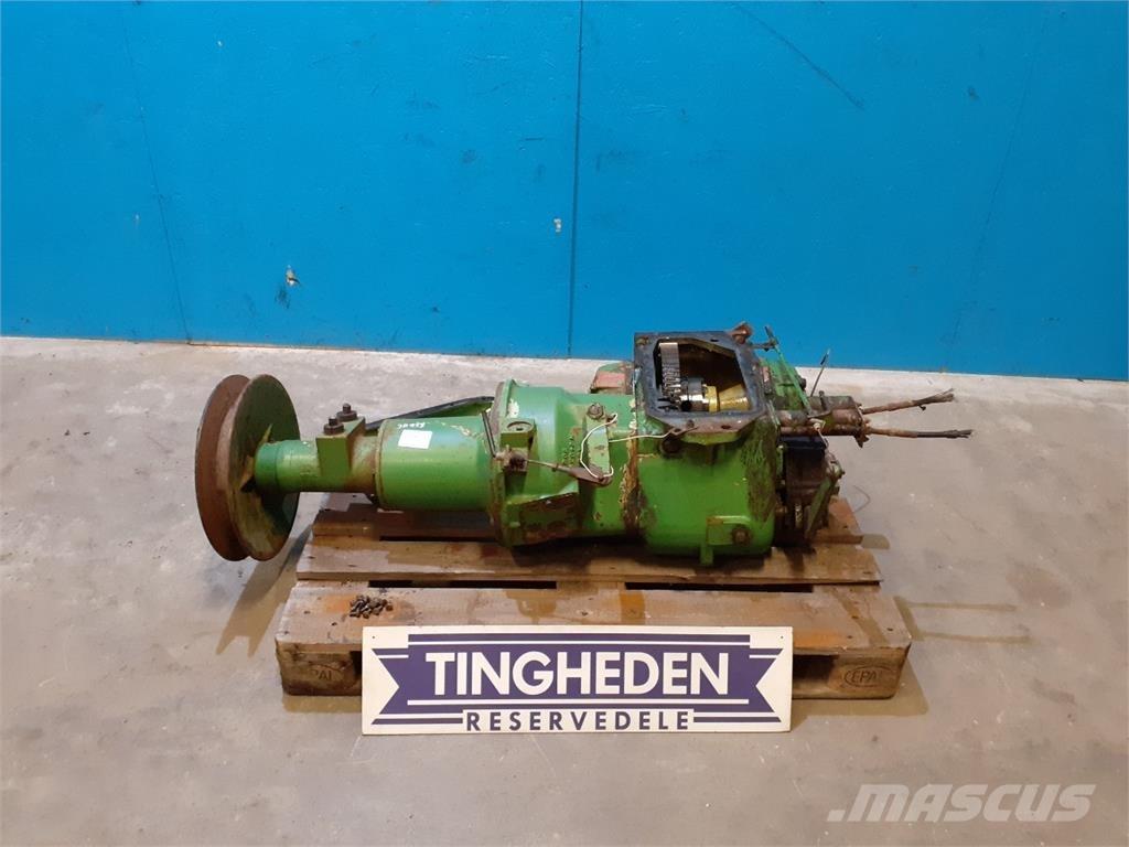John Deere 955 Трансмиссии