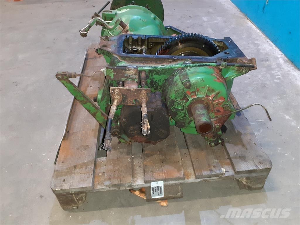 John Deere 955 Трансмиссии