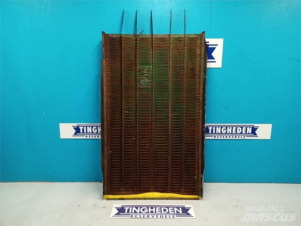 John Deere 955 Пескоразбрасыватели