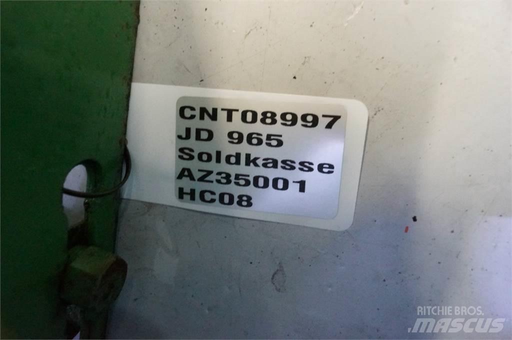 John Deere 965 Пескоразбрасыватели