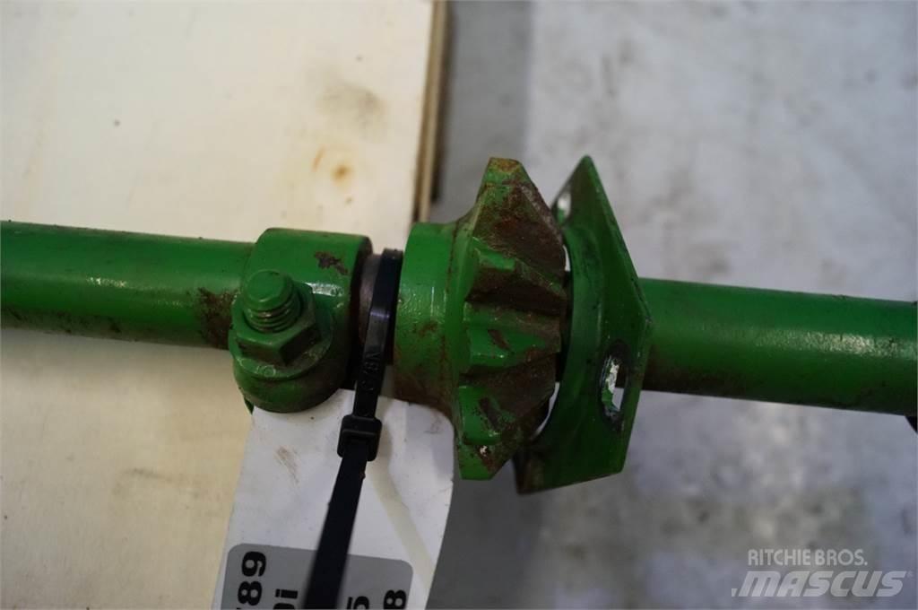 John Deere 9780 Пескоразбрасыватели
