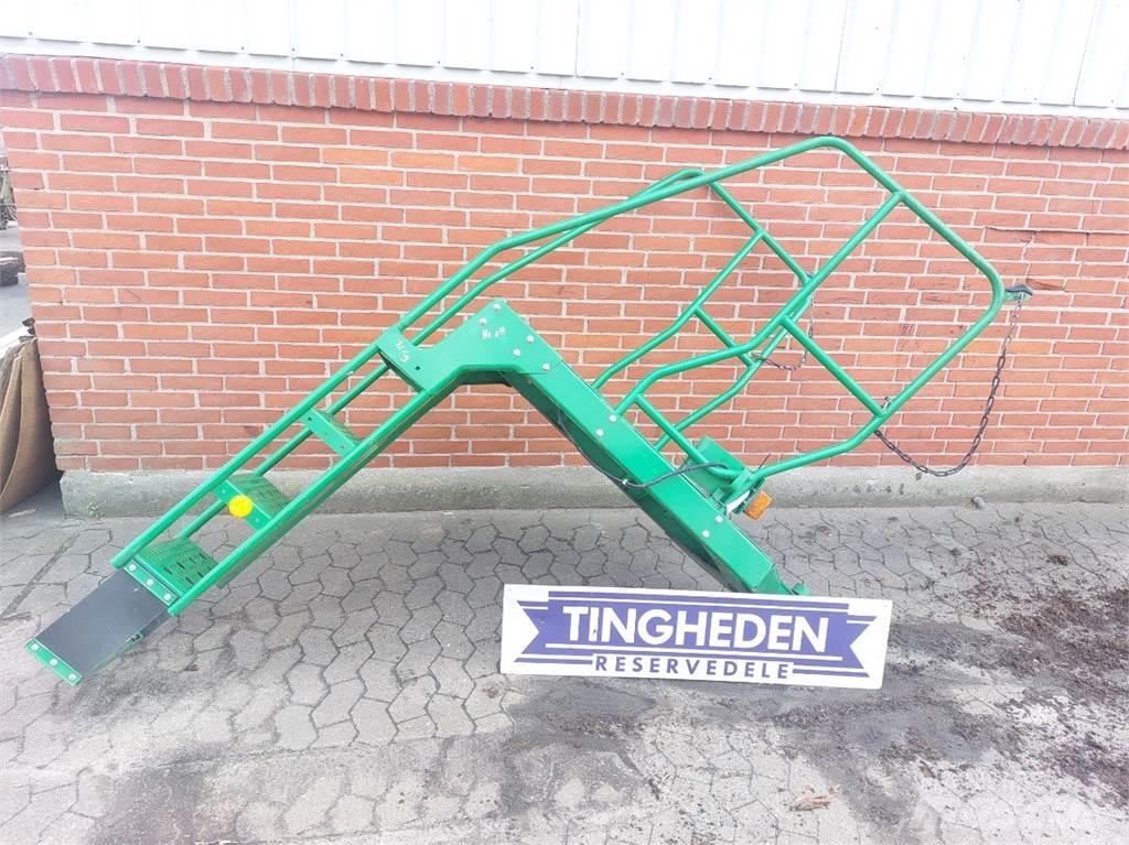 John Deere 9880 Кабины
