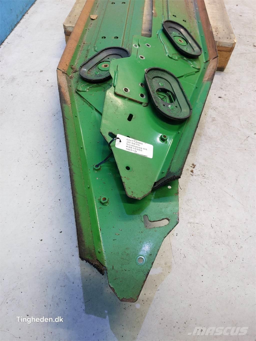 John Deere S670 Пескоразбрасыватели