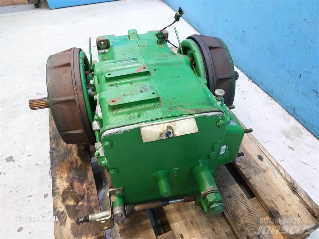 John Deere T660I Трансмиссии